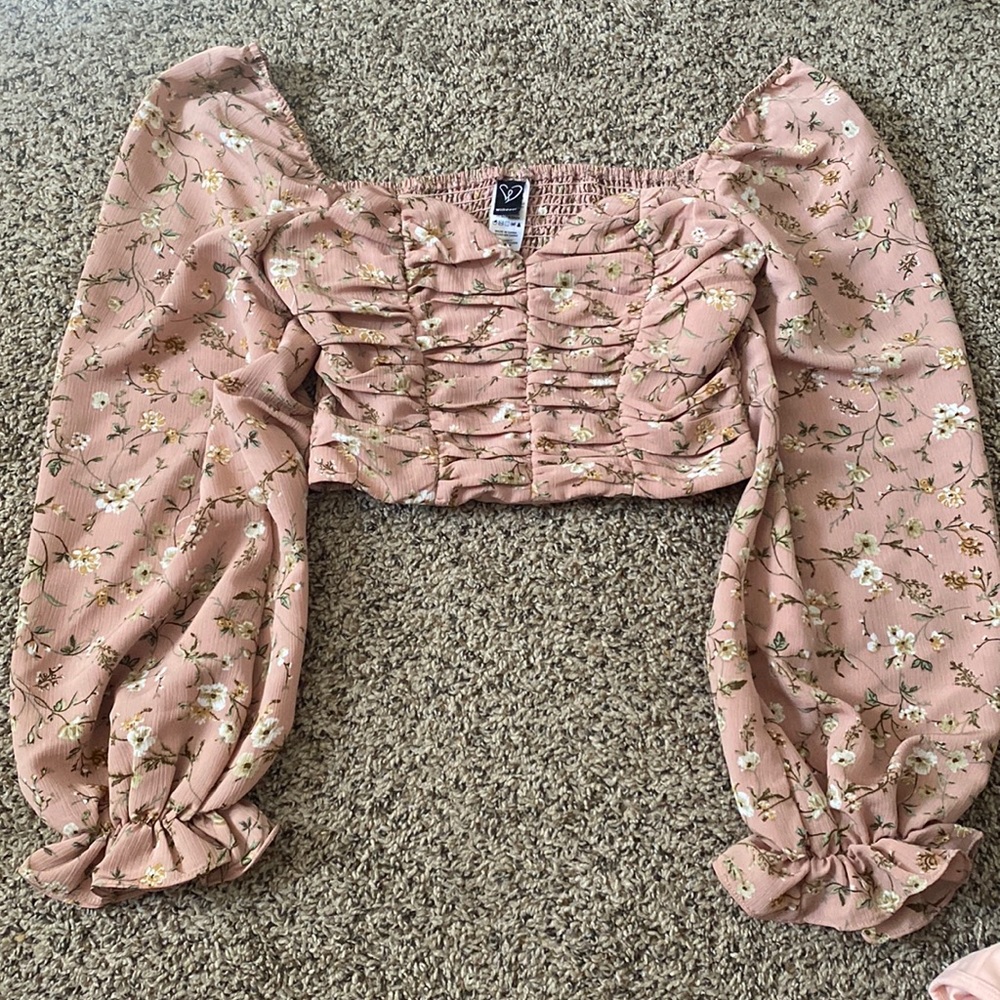 Floral pink blouse, size medium, Windsor brand